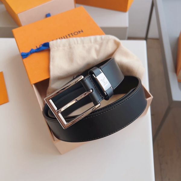 ルイヴィトンベルト角部分ディテール